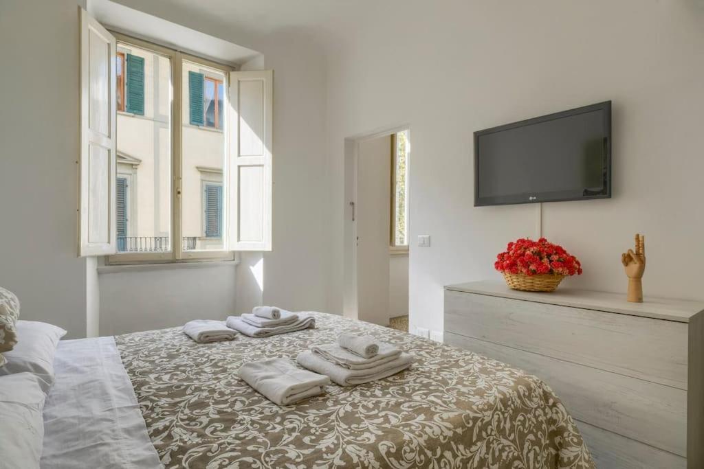 Appartamento Nel Cuore Di Firenze + Wifi+Aria Condizionata +Netflix ภายนอก รูปภาพ