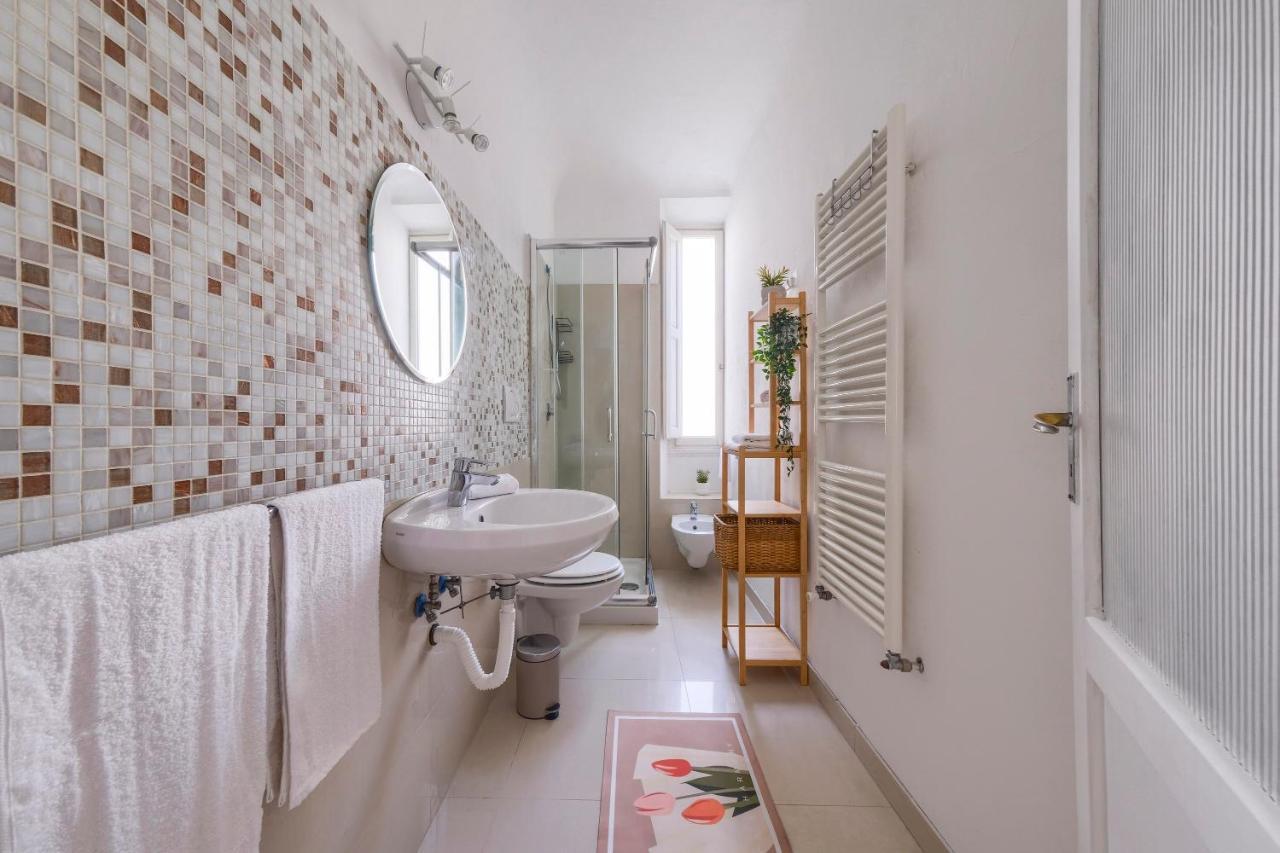 Appartamento Nel Cuore Di Firenze + Wifi+Aria Condizionata +Netflix ภายนอก รูปภาพ