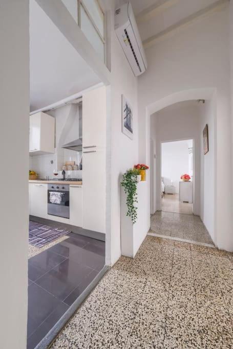 Appartamento Nel Cuore Di Firenze + Wifi+Aria Condizionata +Netflix ภายนอก รูปภาพ