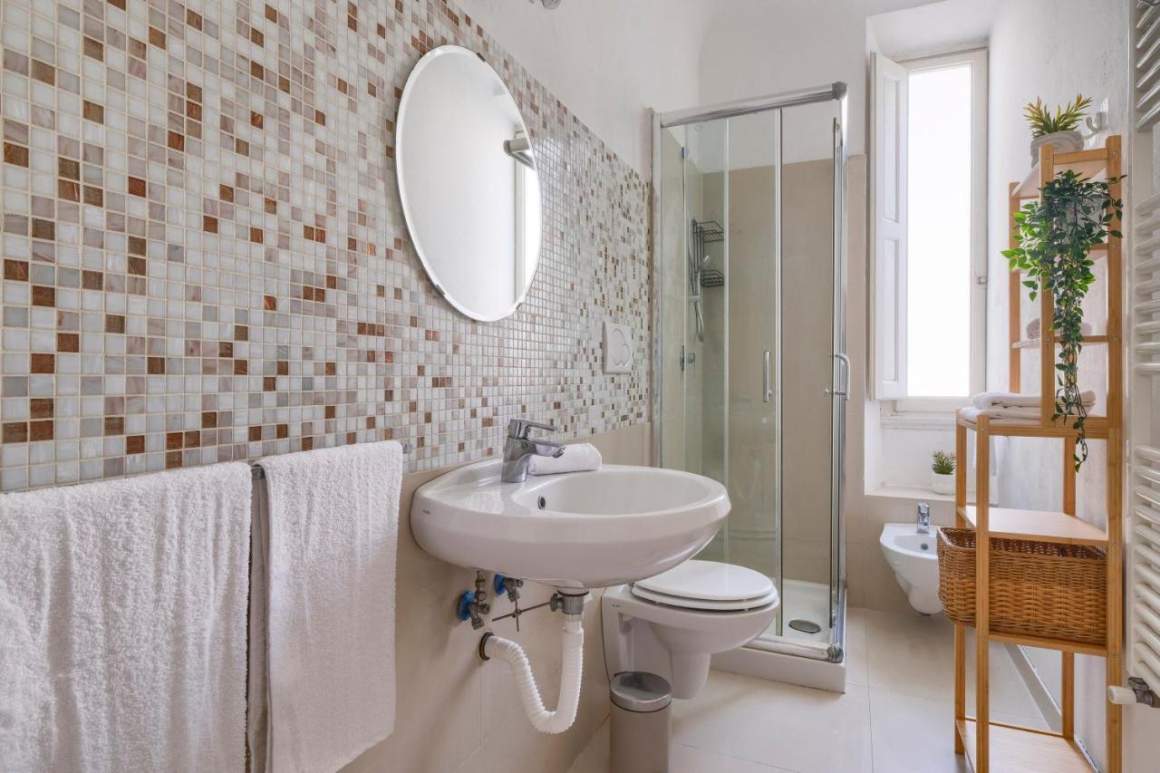 Appartamento Nel Cuore Di Firenze + Wifi+Aria Condizionata +Netflix ภายนอก รูปภาพ