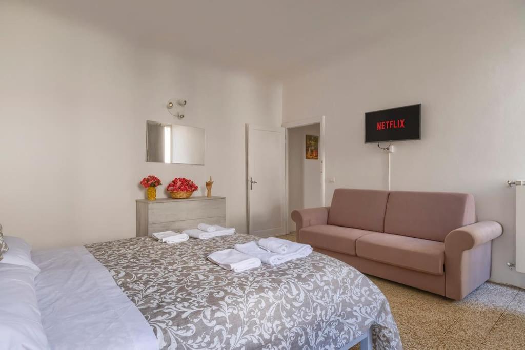Appartamento Nel Cuore Di Firenze + Wifi+Aria Condizionata +Netflix ภายนอก รูปภาพ